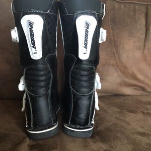 Answer dirt bike boots